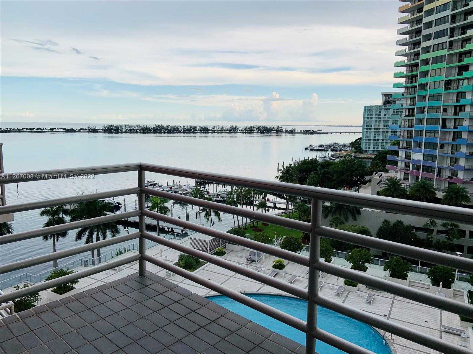 Rarely available and one of the largest 1 bedroom 1.5 baths apartment with an excellent floorpan, gr