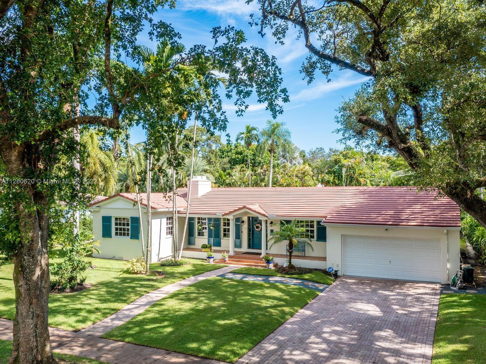 Photo of 732 Aledo Ave in Coral Gables, FL