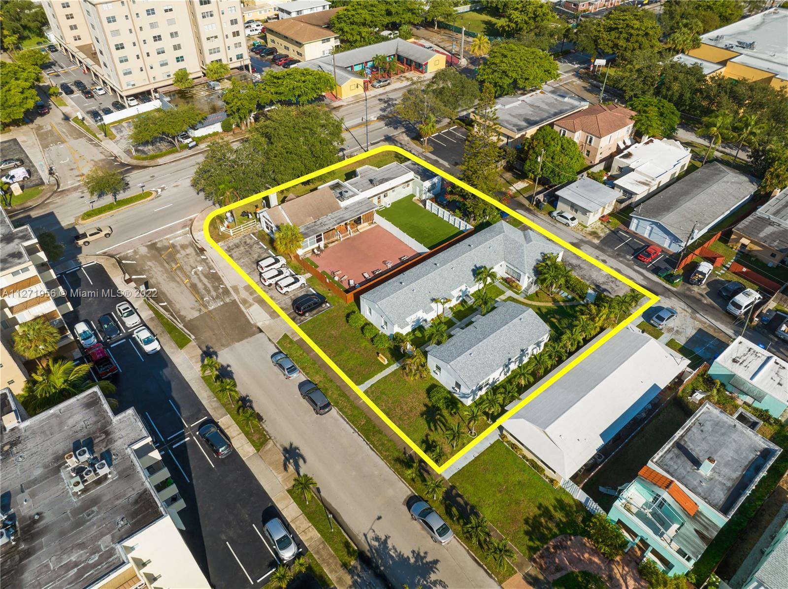 Photo of 699 S Federal Hwy in Hollywood, FL