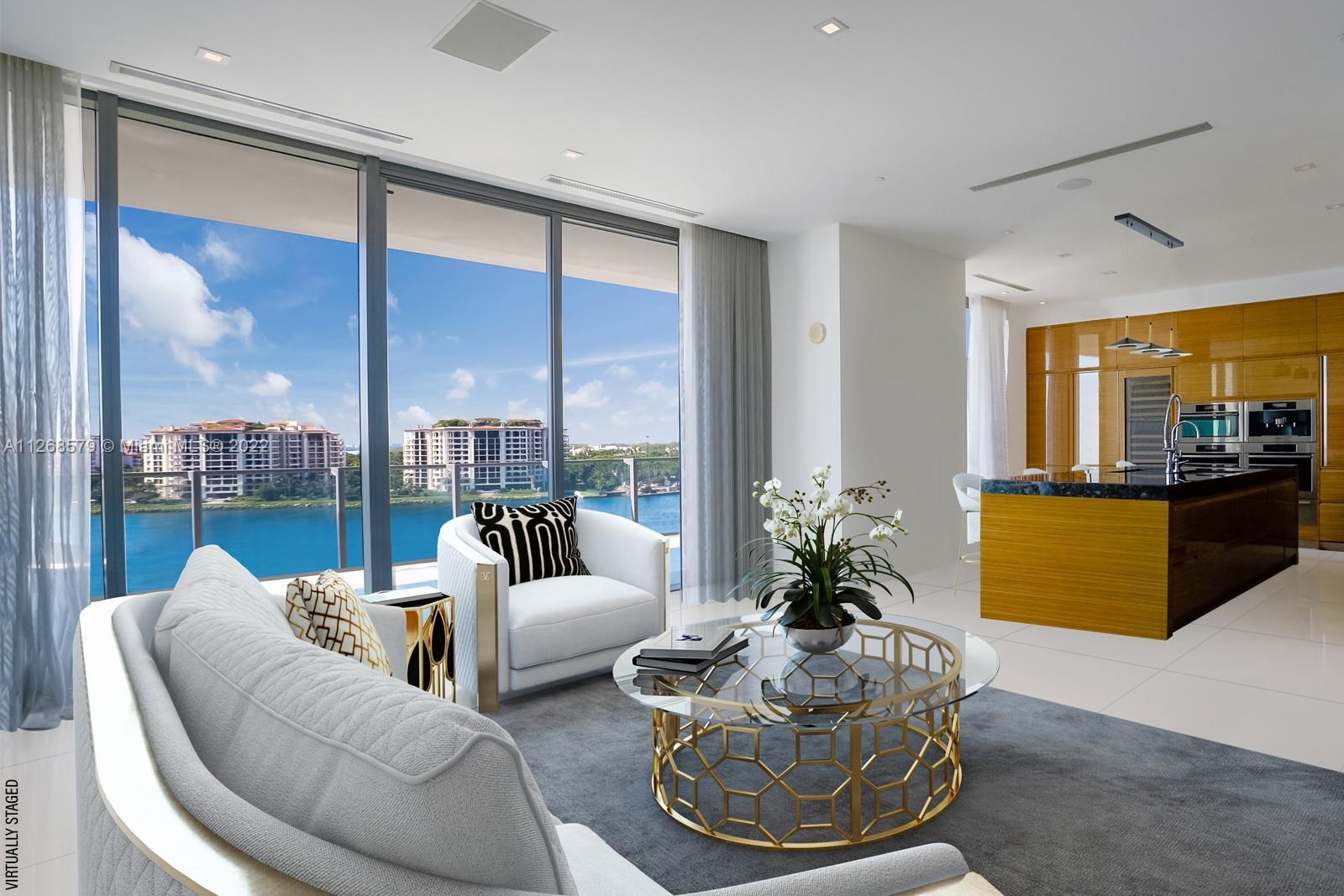 One of South Beach’s most iconic buildings, Apogee offers exquisite residences, a superb amenity dec