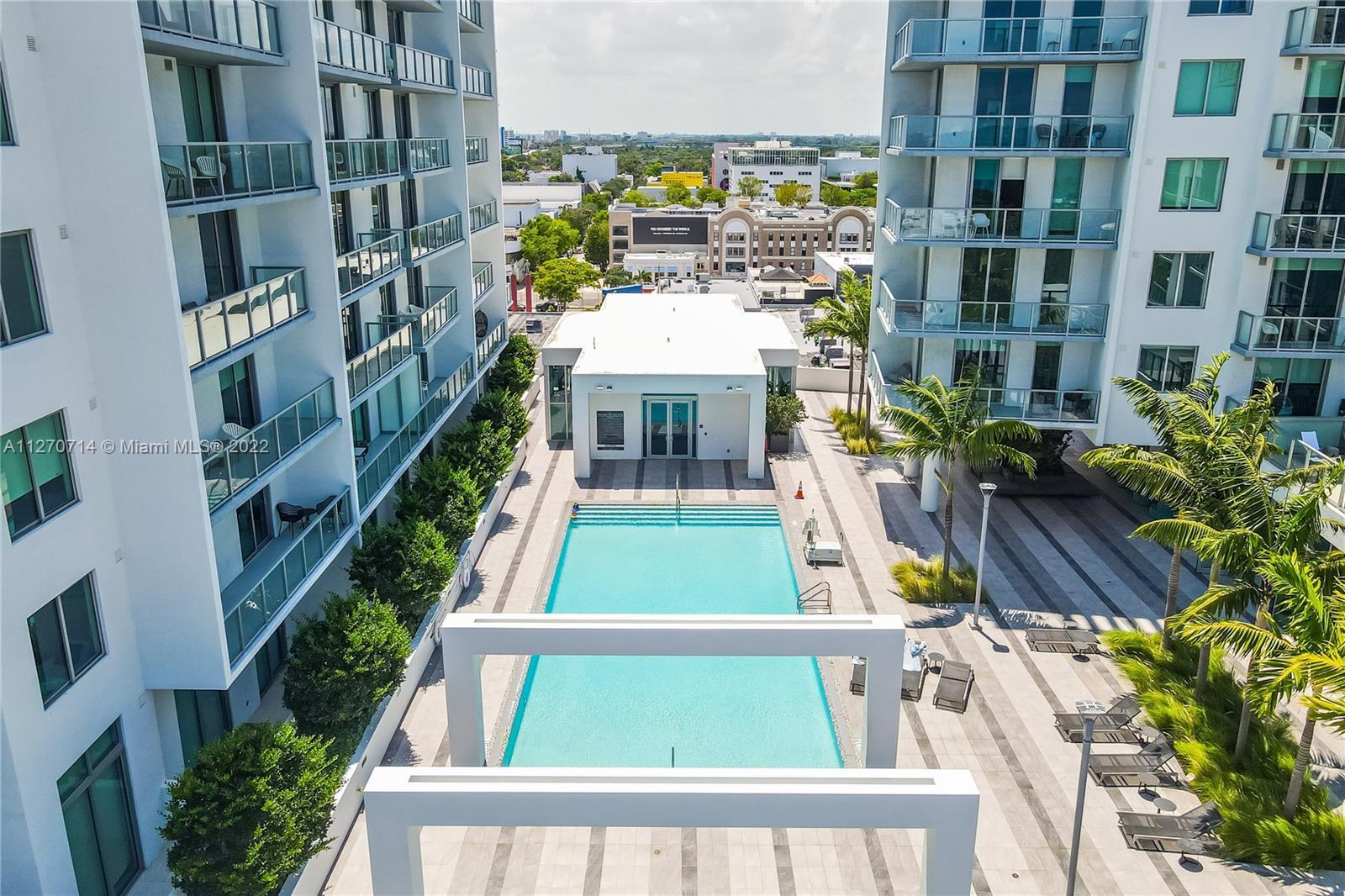 QUADRO-Miami Design District-Turnkey,2 bedroom/2 bath short term resort style rental property (3-day