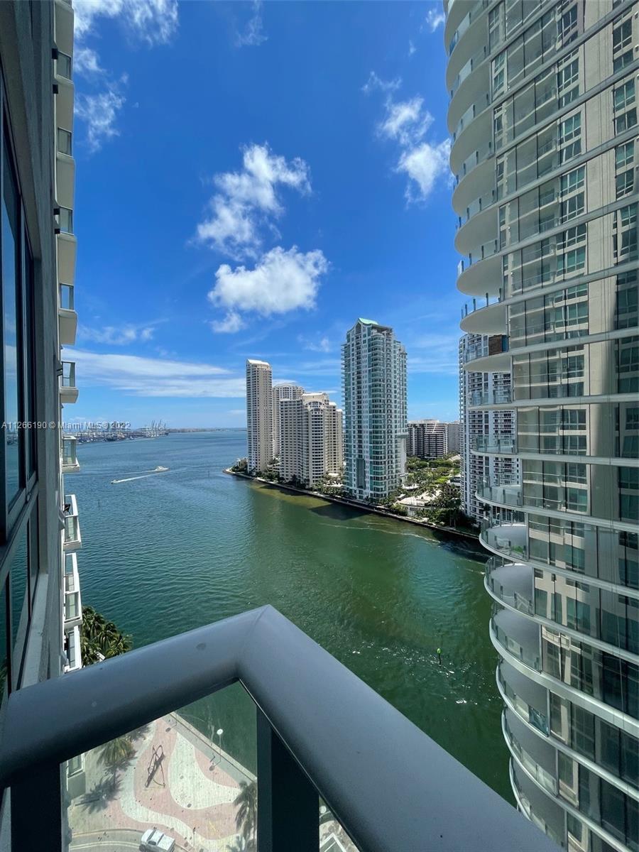 Enjoy a luxurious lifestyle building with spectacular partial views of Bay/River/Brickell Key & Port