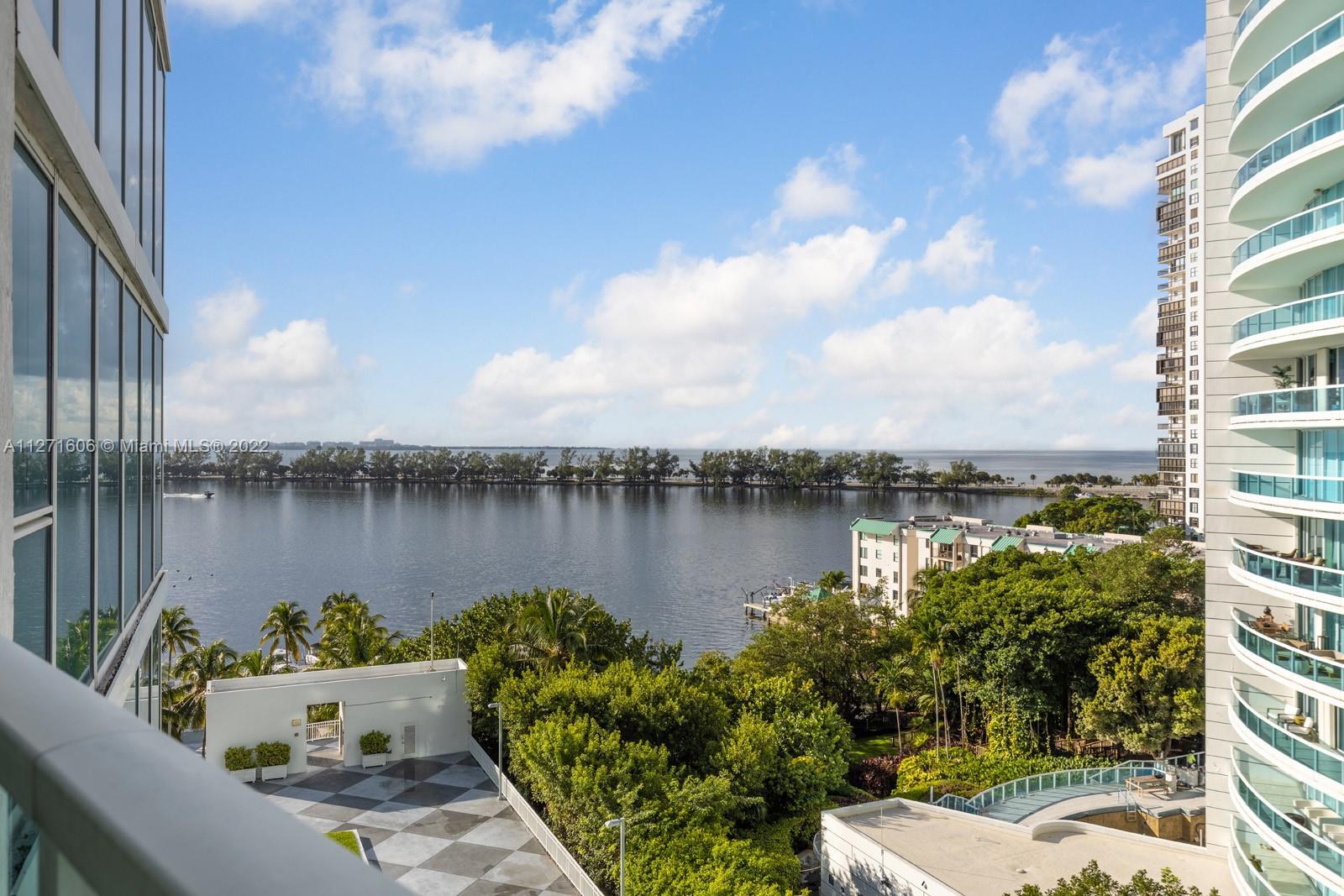 Enjoy bayfront living in this 1 bedroom, 1 bathroom unit located at Skyline on Brickell Avenue. This