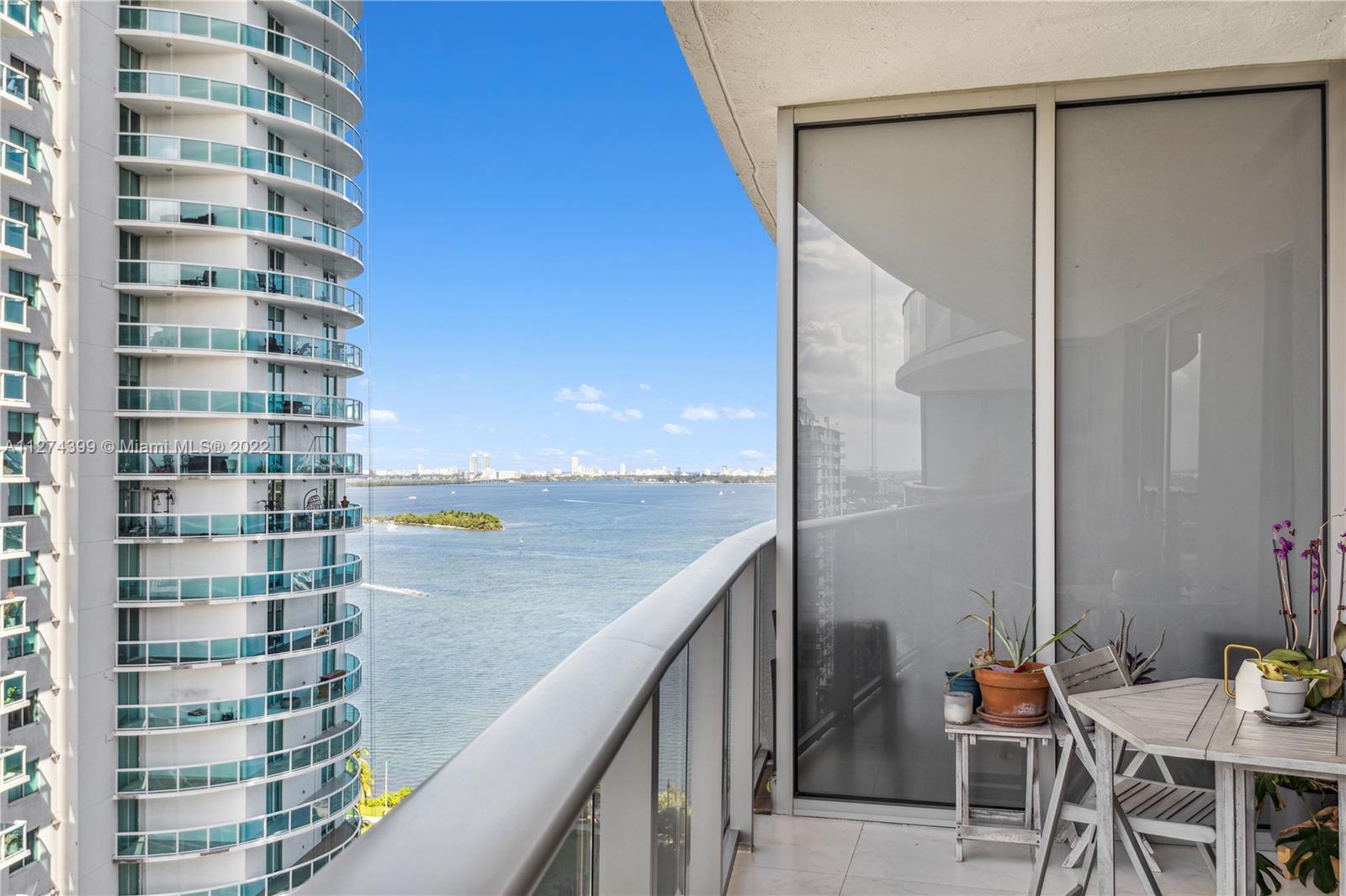 Gorgeous unit at Aria on the Bay, One bedroom, One and a half bathrooms, ample balcony with bay and 