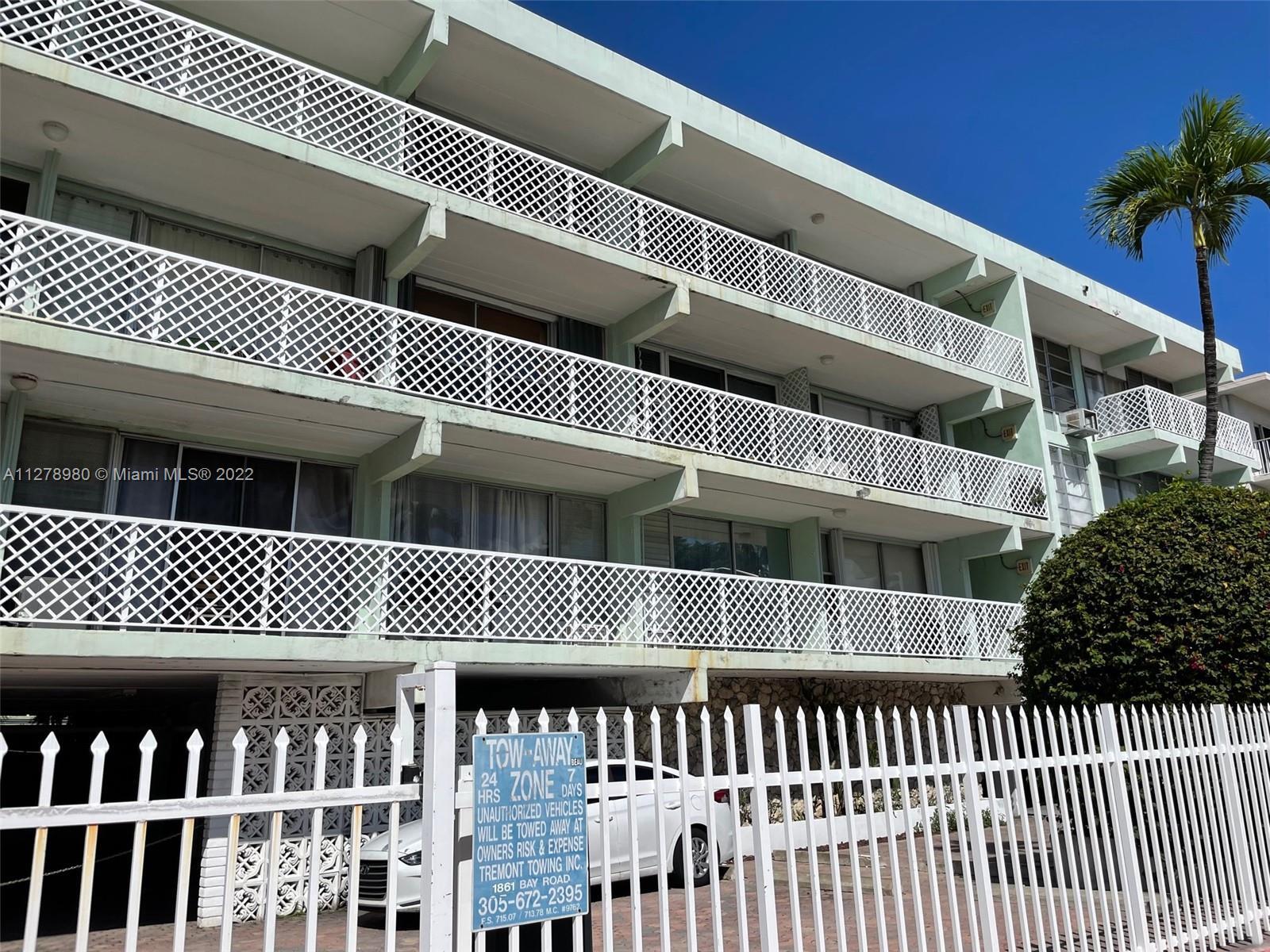 Fully furnished spacious one-bed in the heart of South Beach, tile floors throughout, open kitchen w