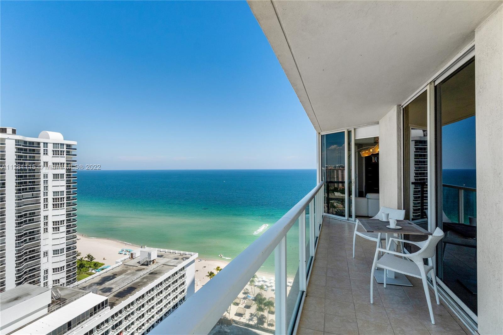 SPECTACULAR, PANORAMIC OCEAN, INTRACOSATAL AND CITYLINE VIEWS FROM THIS HIGH FLOOR CORNER 2/2. LARGE