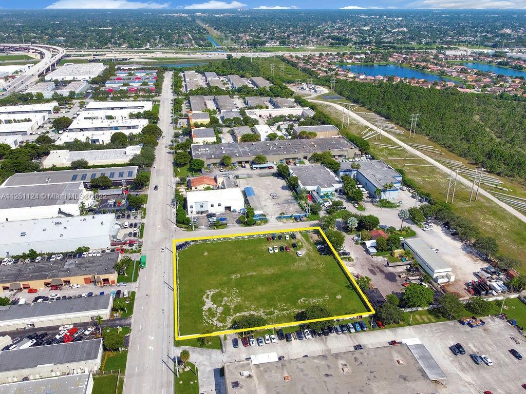 Photo of 124 Sw 130 in Unincorporated Dade County, FL