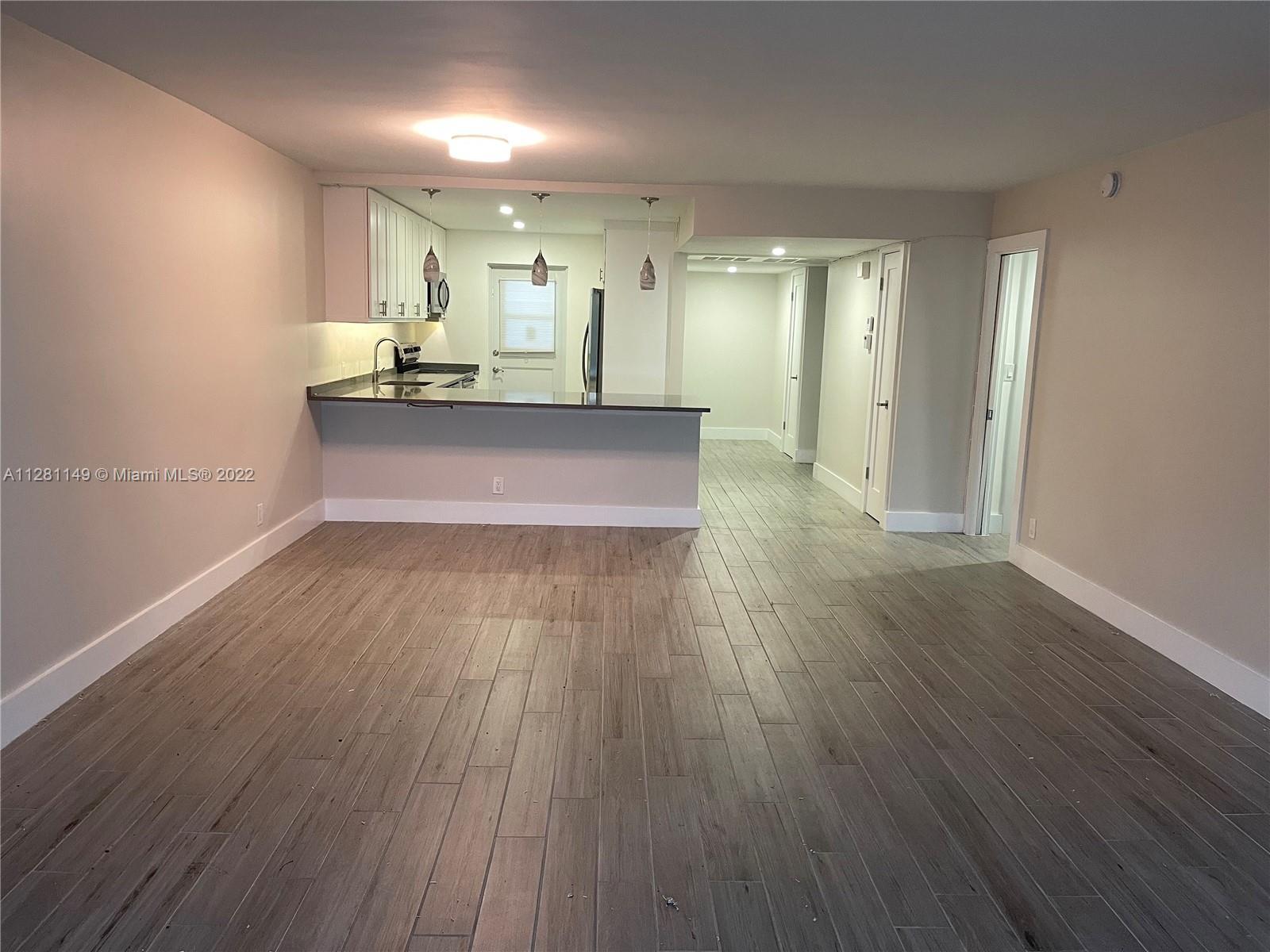 Affordable Luxury Living awaits you at Palm-Aire Country Club Condominiums. This spacious 3/2 end un
