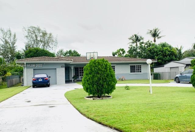 Photo of 14901 S Biscayne River Dr in Miami, FL