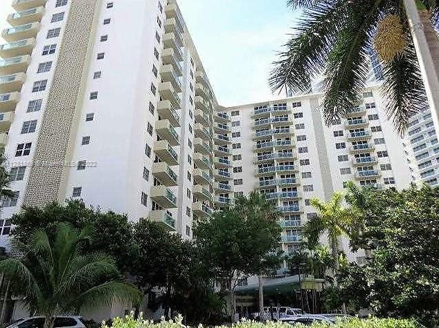 WOW direct ocean view !!!! Rarely available  1bed/1.5bath at the Residences , The most Spacious 1113