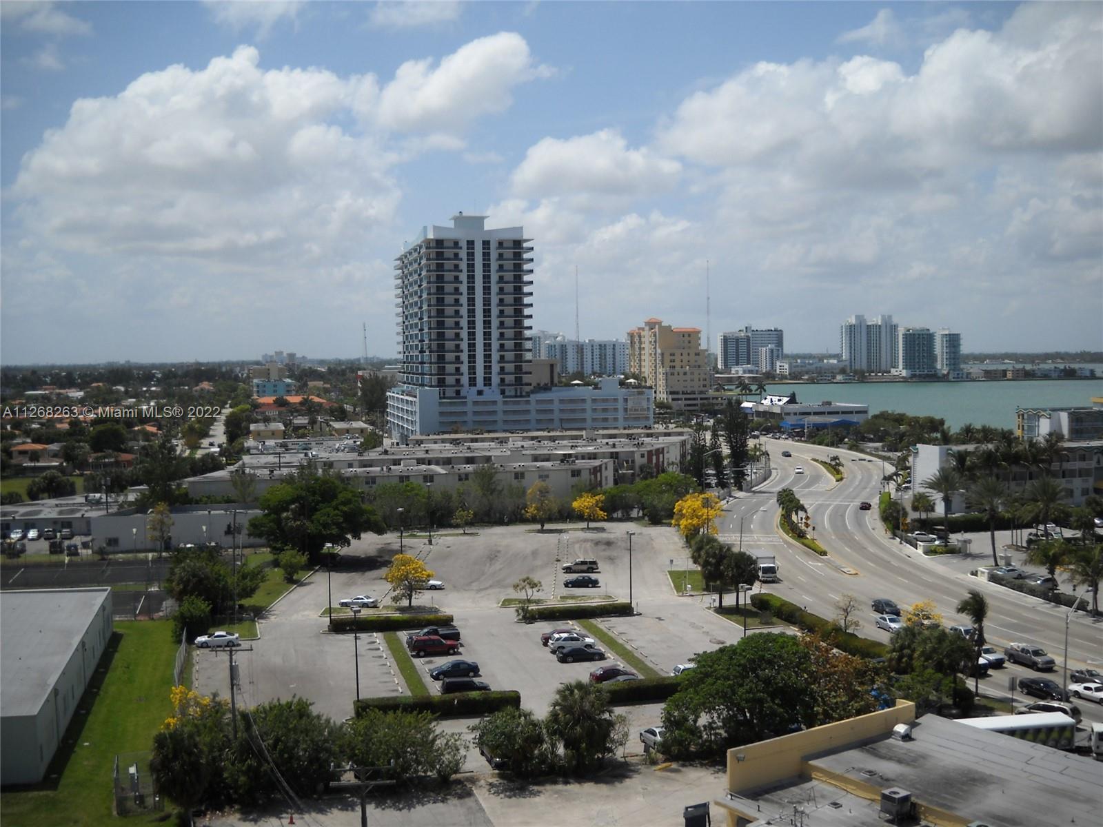 2 bedrooms and 2 full bathrooms. Gorgeous views from every where. Split floor plan. Bright unit with