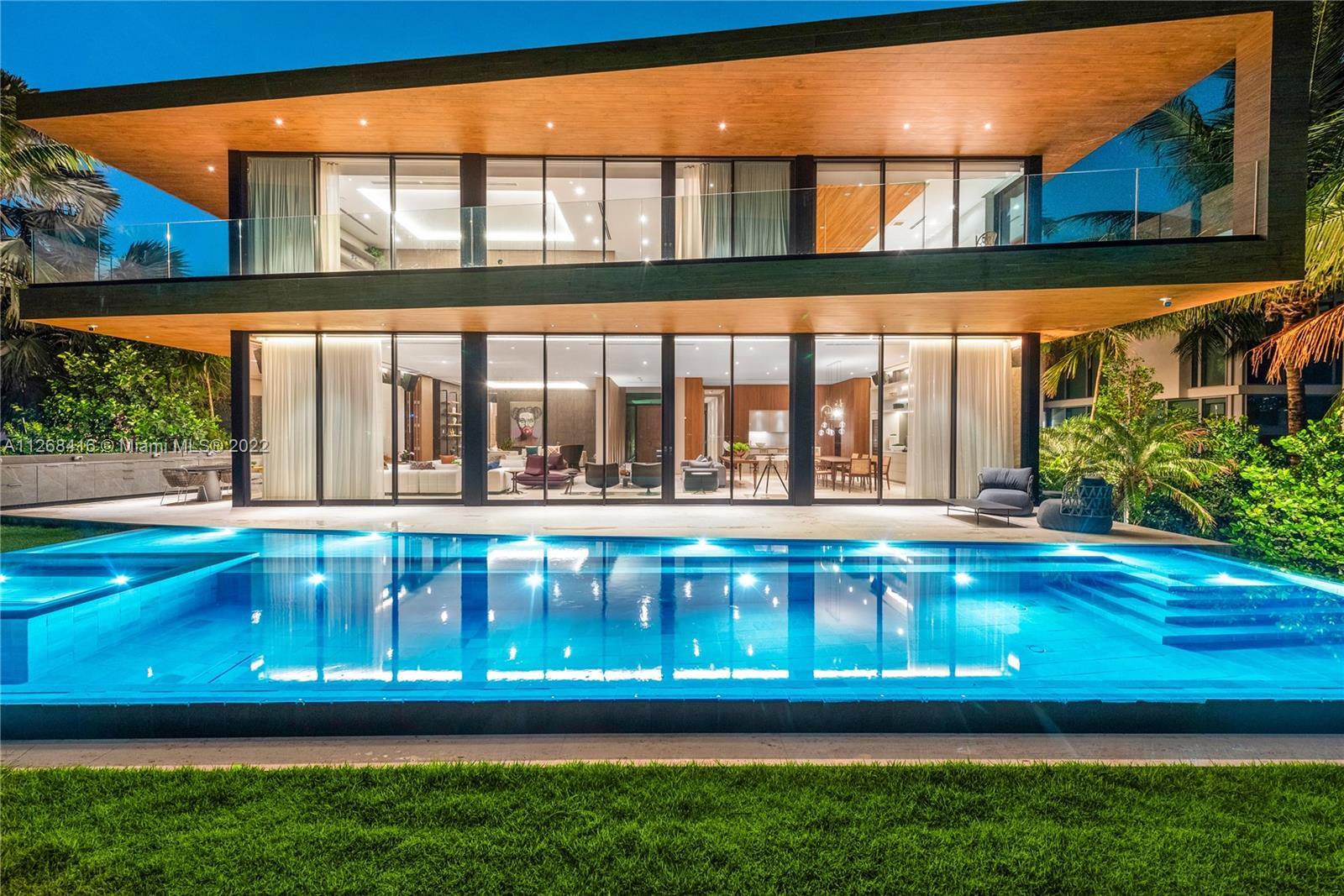 Photo of 15 E San Marino in Miami, FL