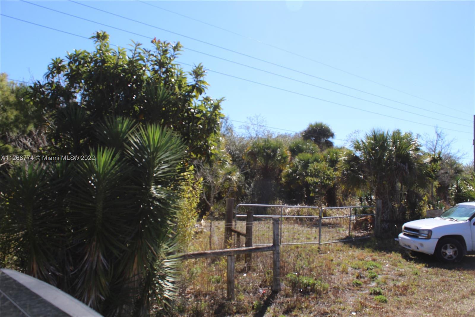 Photo of 1715 NE 308th St in Okeechobee, FL