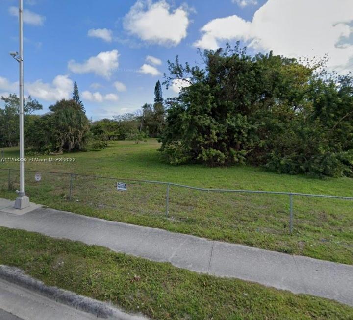 Vacant commercial lot suited for residential, nonresidential, or mixed-use redevelopment.