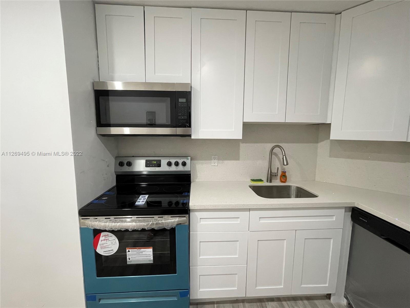 Newly Renovated 1/1 Bedroom Condo. Beautiful wood vinyl floors throughout unit, SS appliances, reces