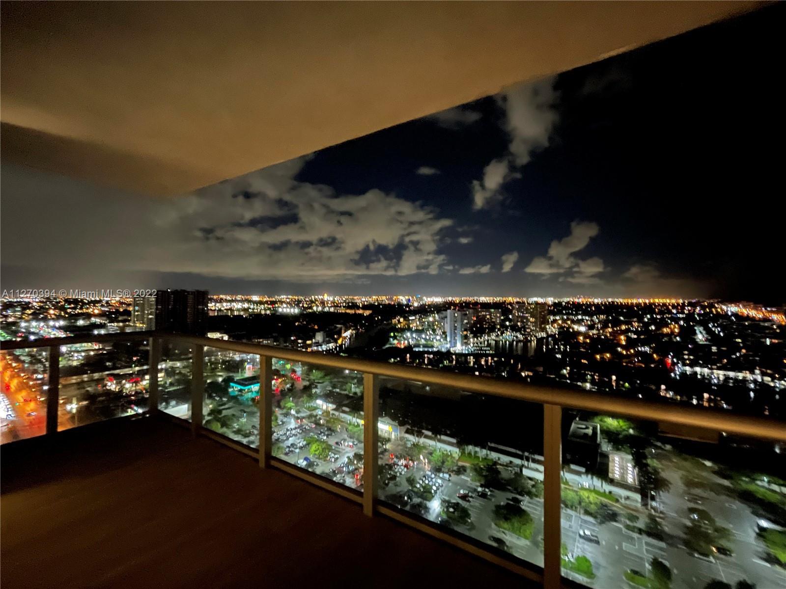 Luxury Penthouse unit in Beachwalk, in Hallandale Beach. This stunning unit can be rented long and s