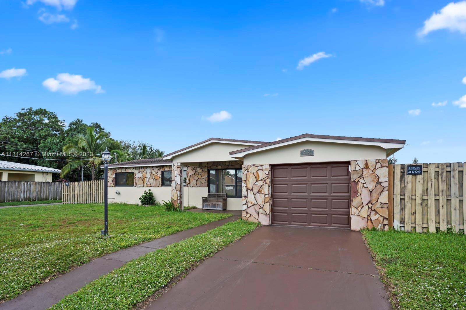 Photo of 48 SE 7th St in Dania Beach, FL