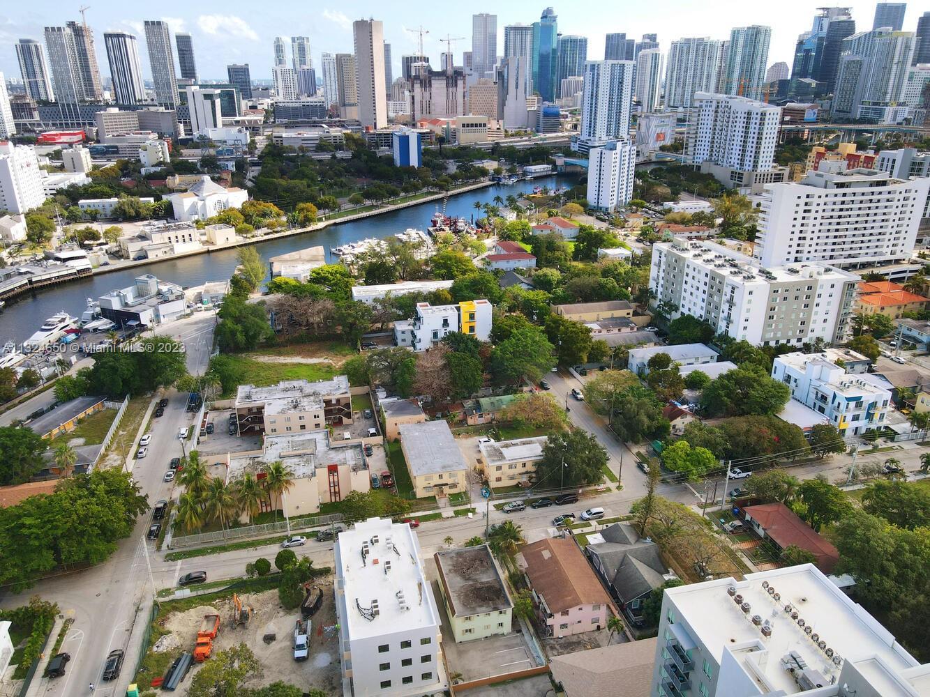 Photo of 212 NW 7th Ave in Miami, FL