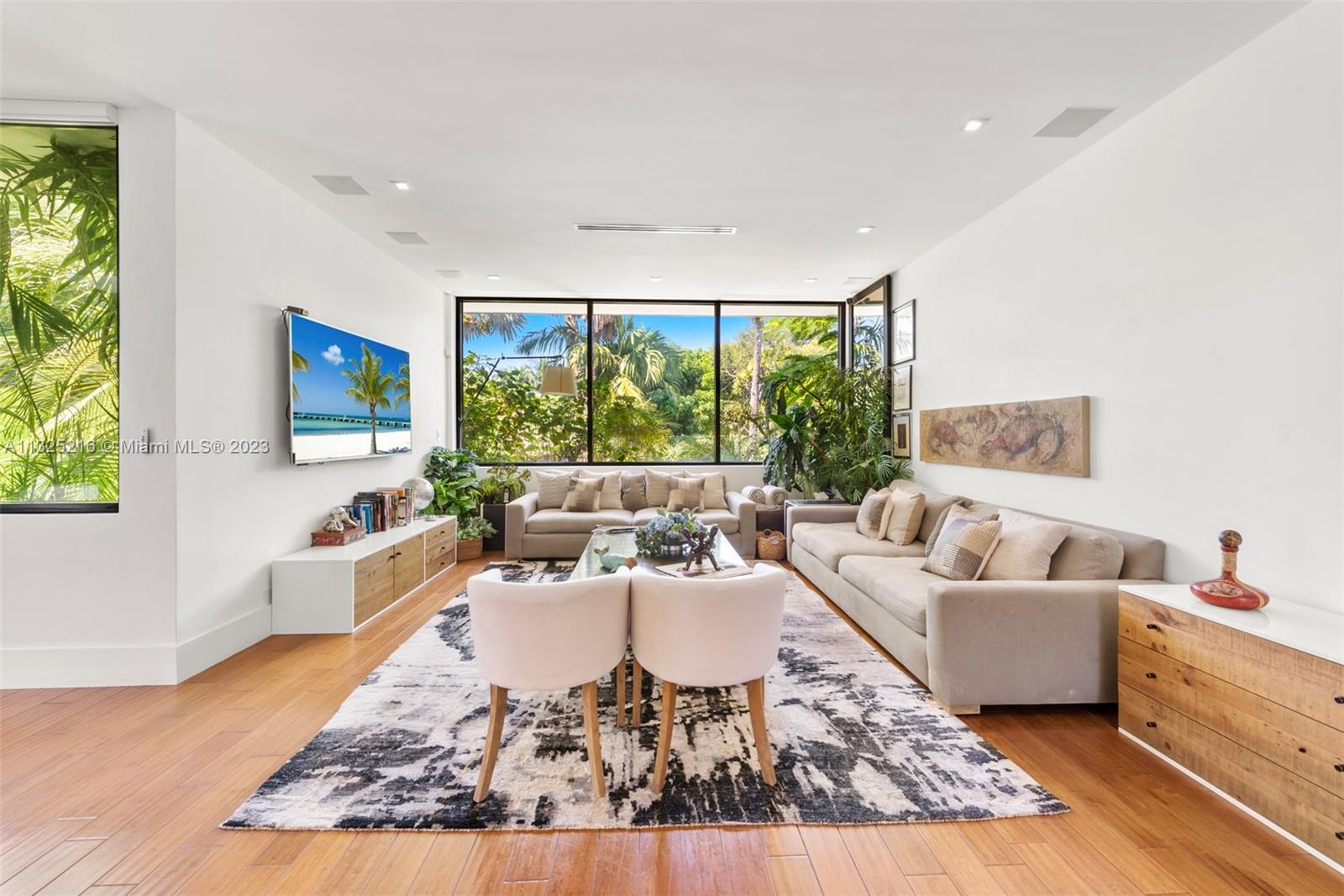 Photo of 2815 Regatta Ave in Miami Beach, FL