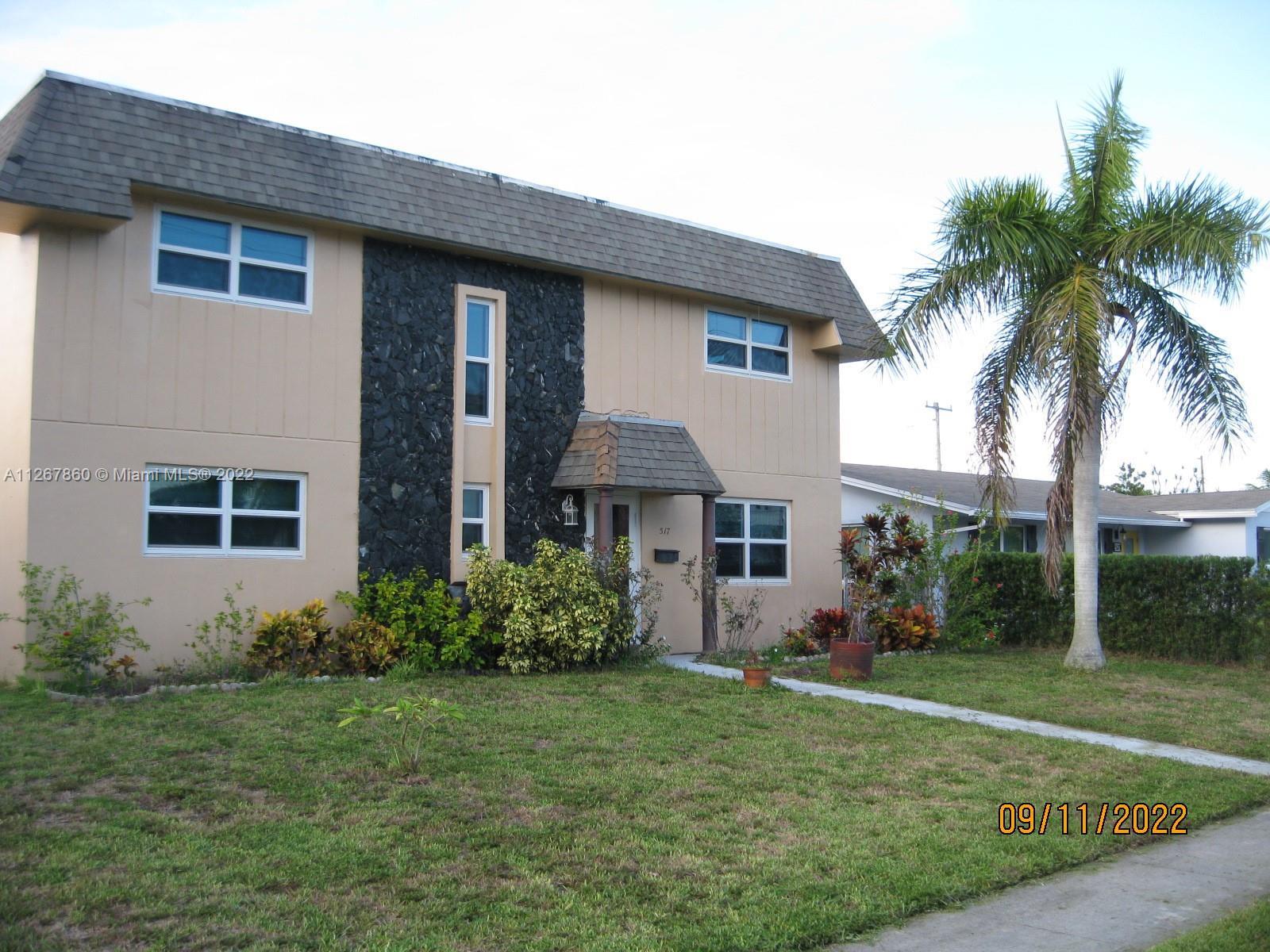 Photo of 517 NE 2nd St in Dania Beach, FL
