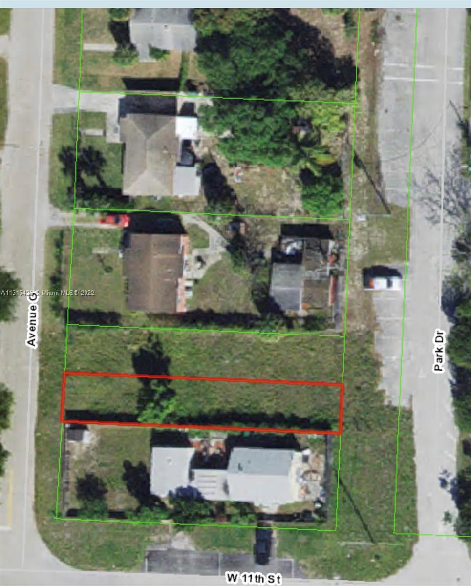 Photo of 11 W St in Riviera Beach, FL