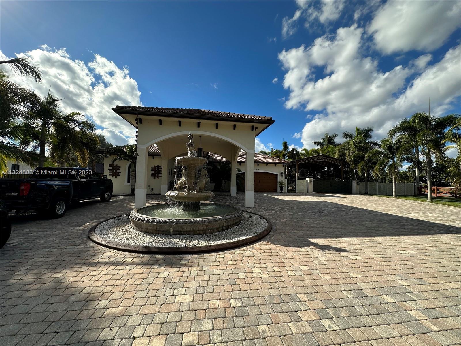 Photo of 29400 SW 168th Ct in Homestead, FL