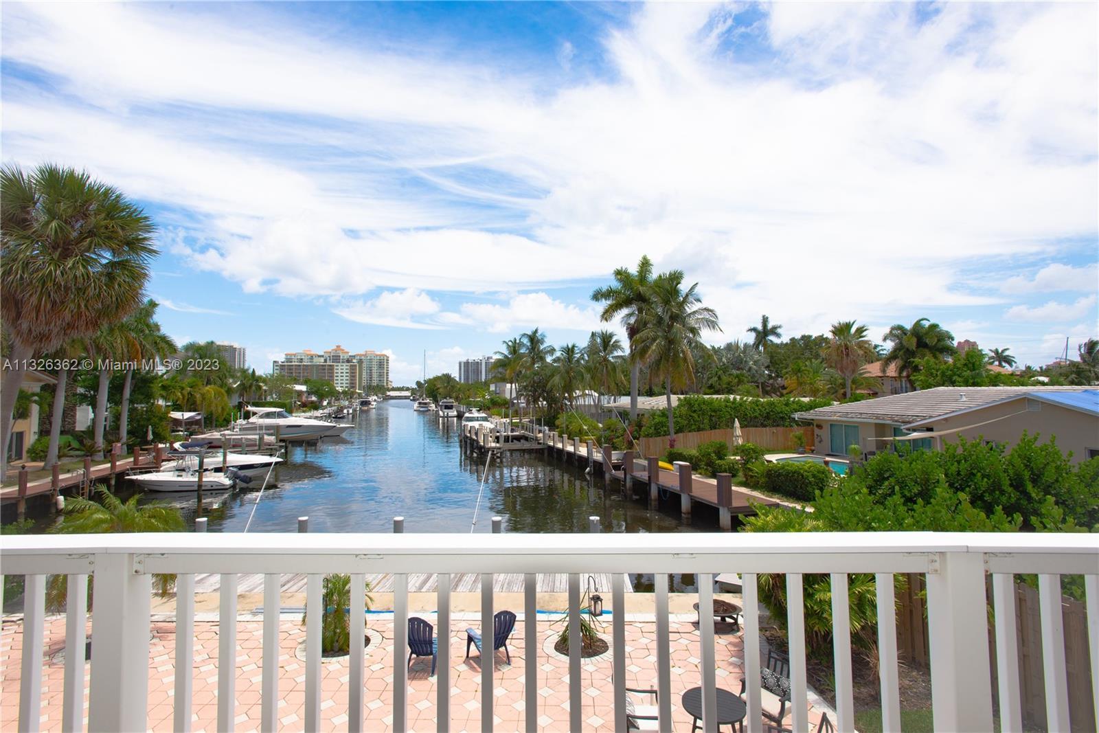Photo of 2908 Bayview Dr in Fort Lauderdale, FL