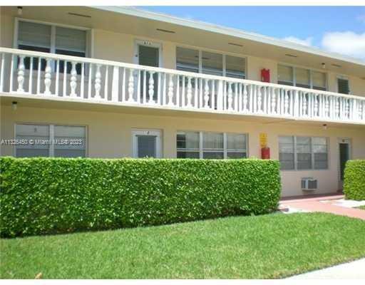 Photo of 18 Hastings #B in West Palm Beach, FL