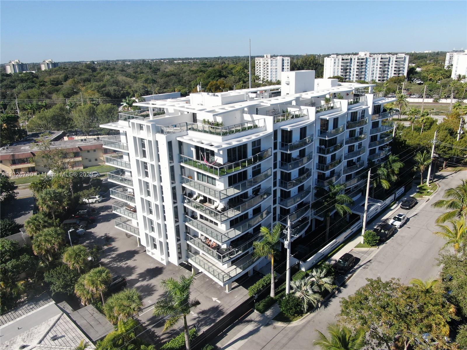 Photo of 13800 Highland Dr #510 in North Miami Beach, FL