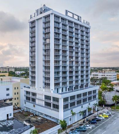 Photo of 1720 Harrison St #8B2 in Hollywood, FL