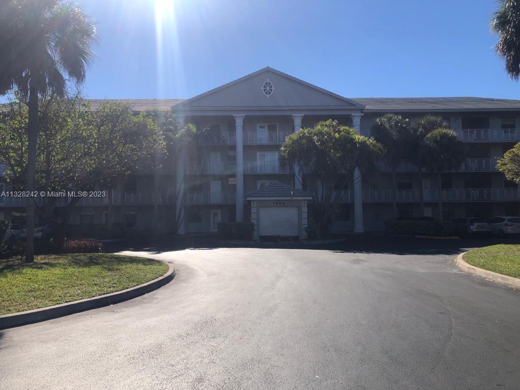 Photo of 1506 Whitehall Dr #306 in Davie, FL