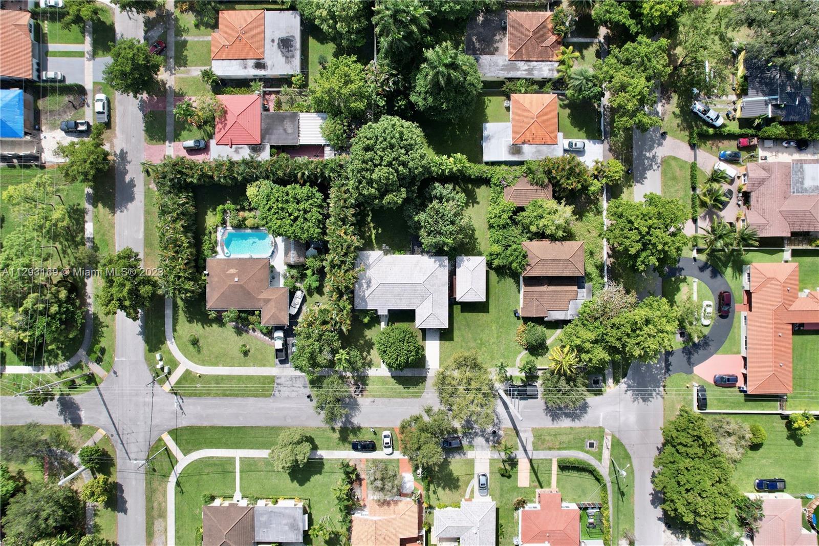Photo of 1440 La Baron Dr in Miami Springs, FL