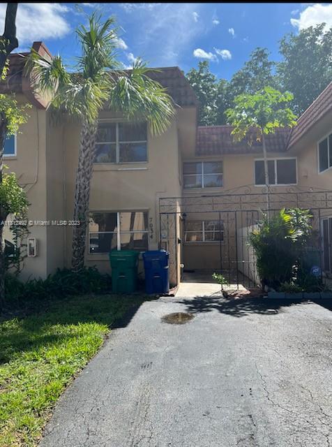 Photo of 7034 NW 169th St #7034 in Hialeah, FL
