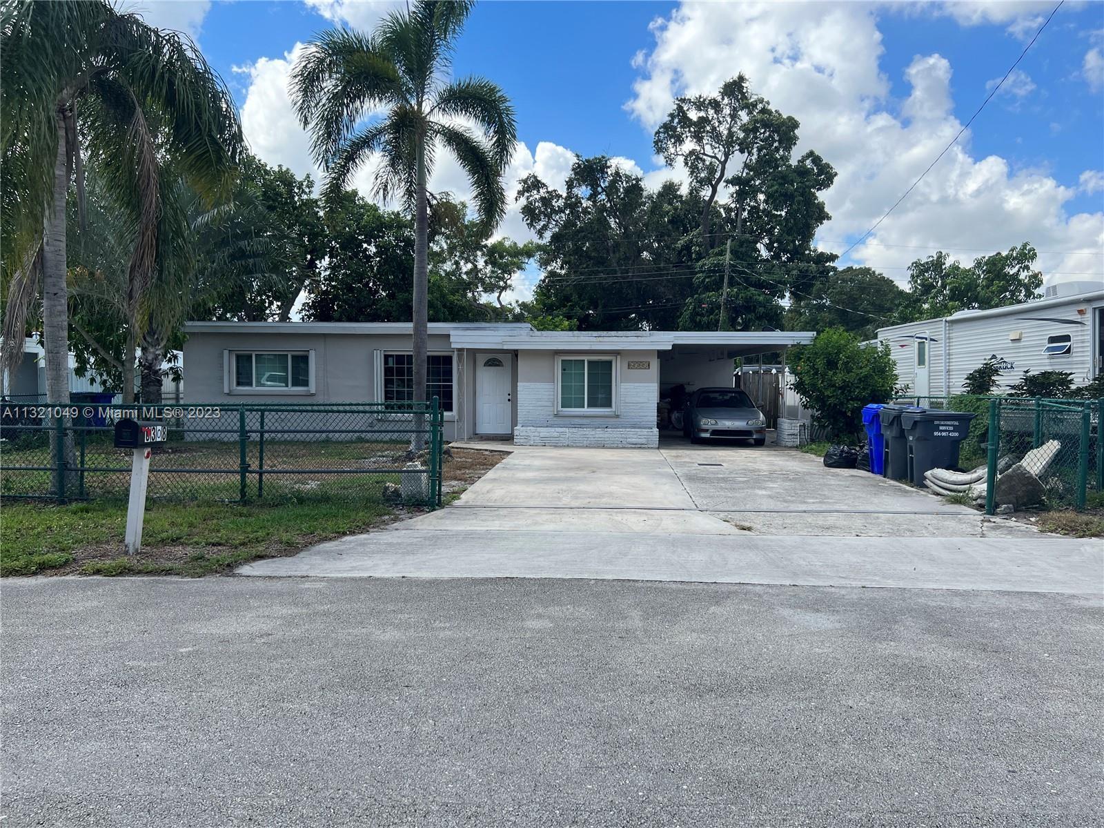 Photo of 6308 Arthur St in Hollywood, FL