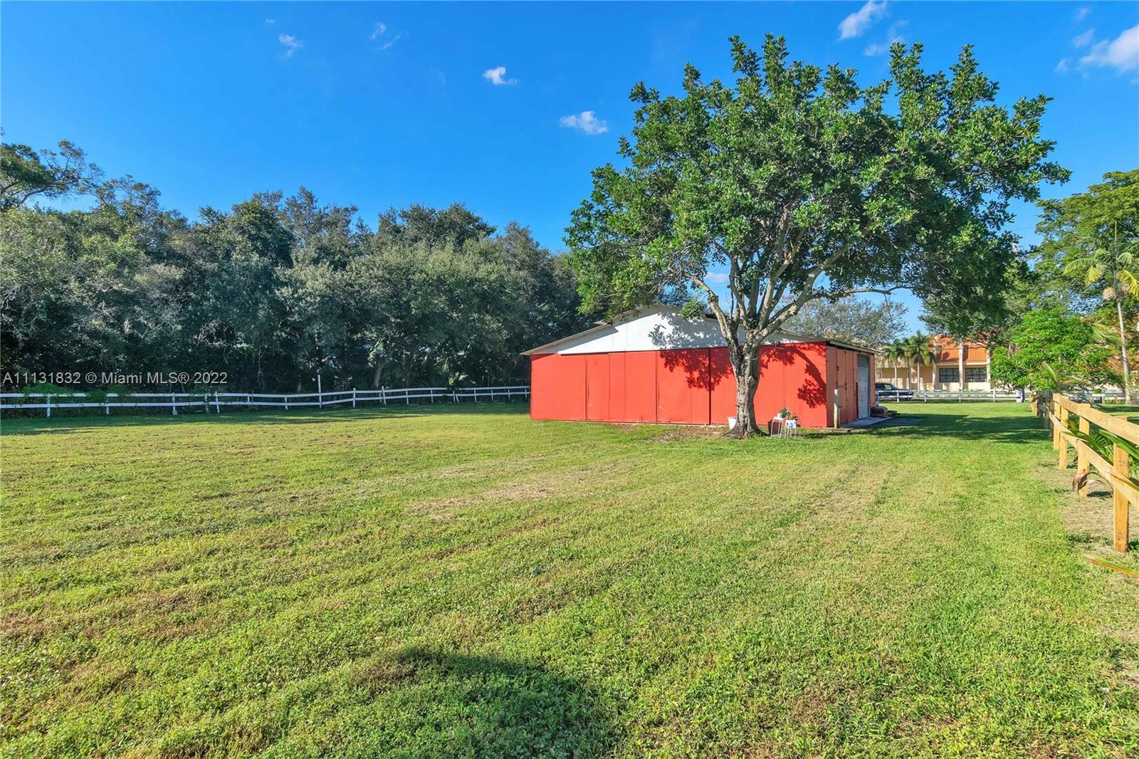 Photo of 14 Sw St in Davie, FL