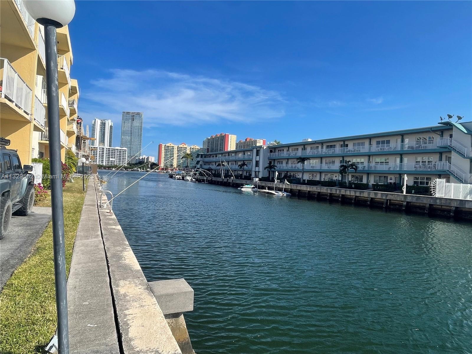 Photo of 3944 NE 167th St #405 in North Miami Beach, FL