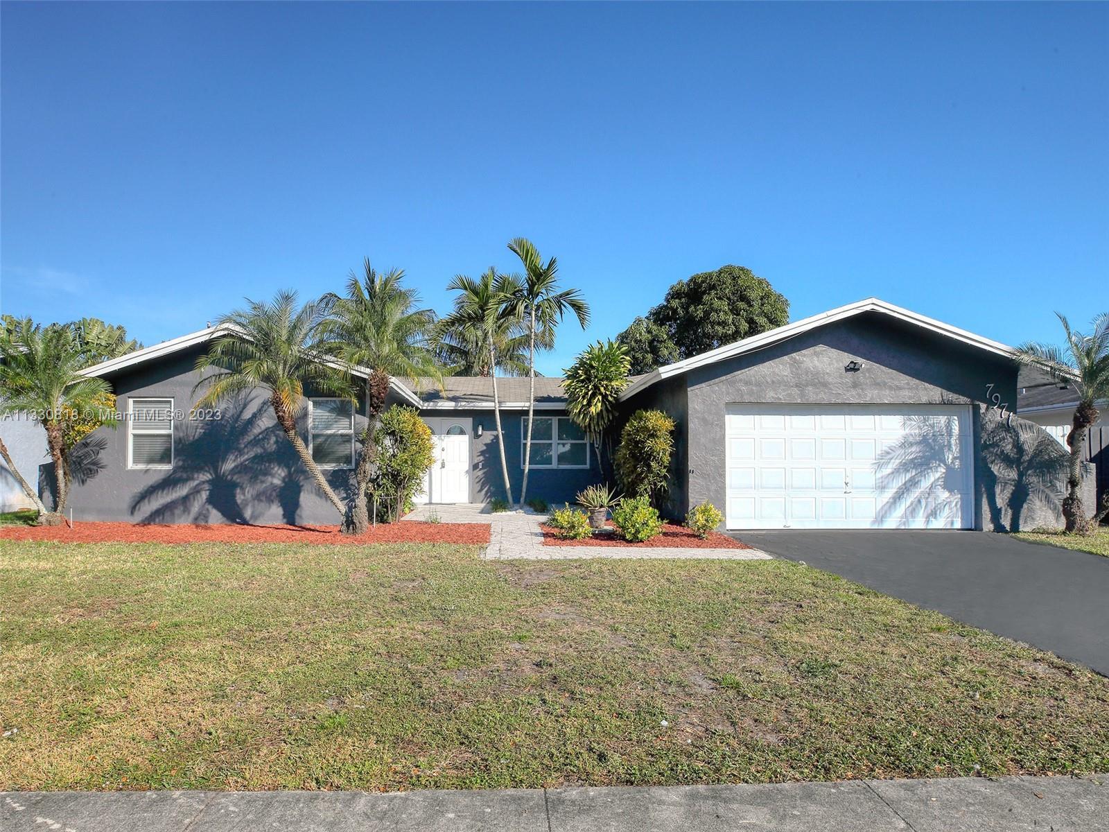 Photo of 7971 SW 30th St in Davie, FL