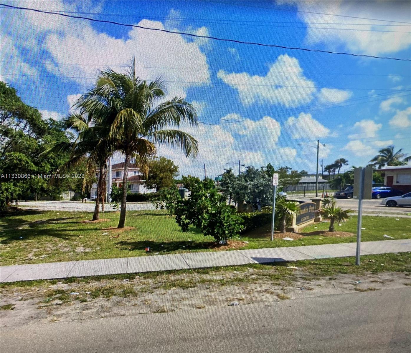 Photo of 2401 NW 8 St in Fort Lauderdale, FL