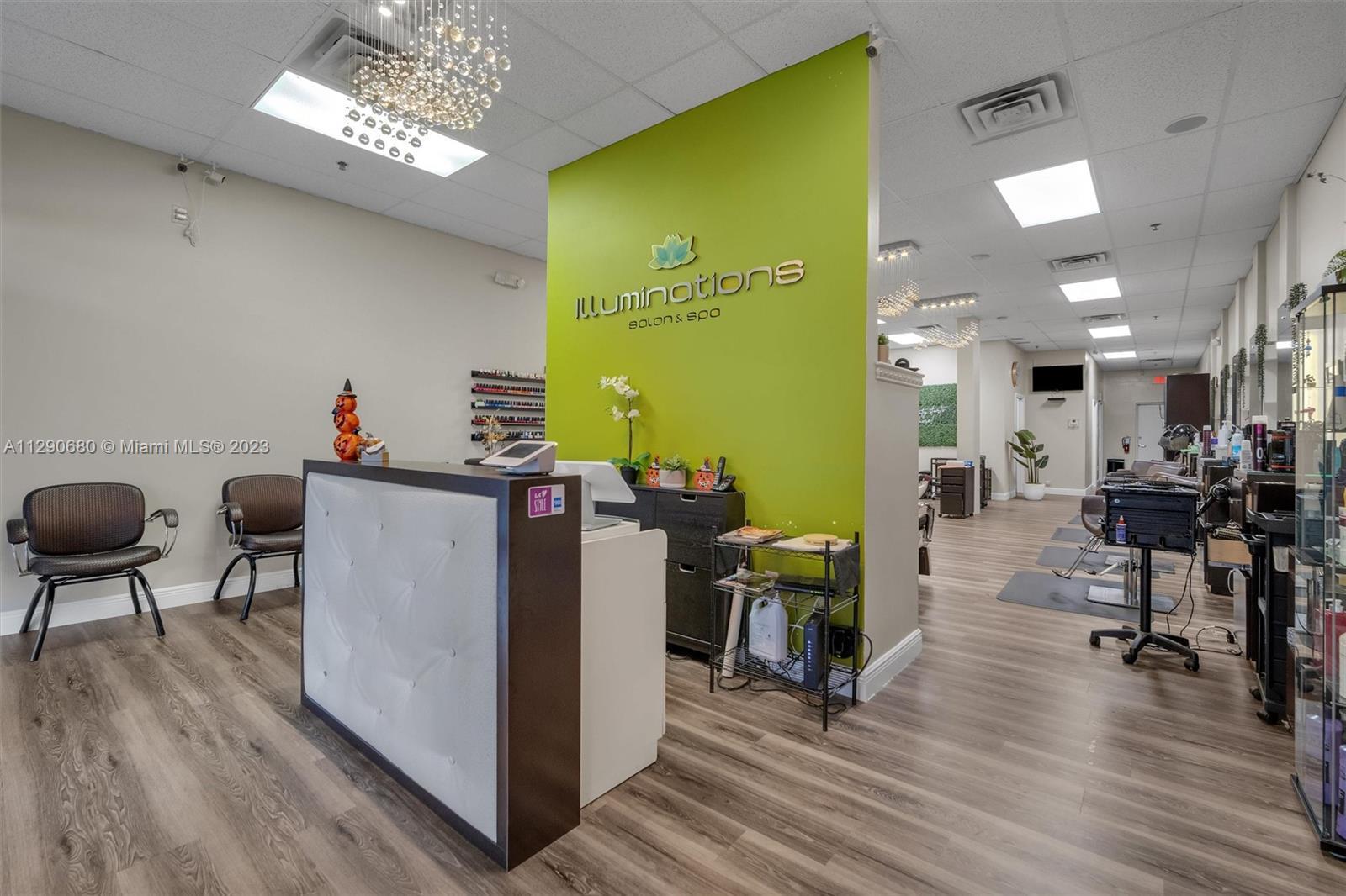 Photo of 2218 N Flamingo Rd in Pembroke Pines, FL