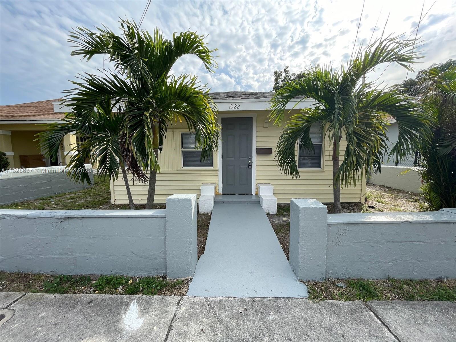 Beautiful 3 Beds 2 Baths, excellent for investors, just rented for $2.500 Monthly by Section 8, tota