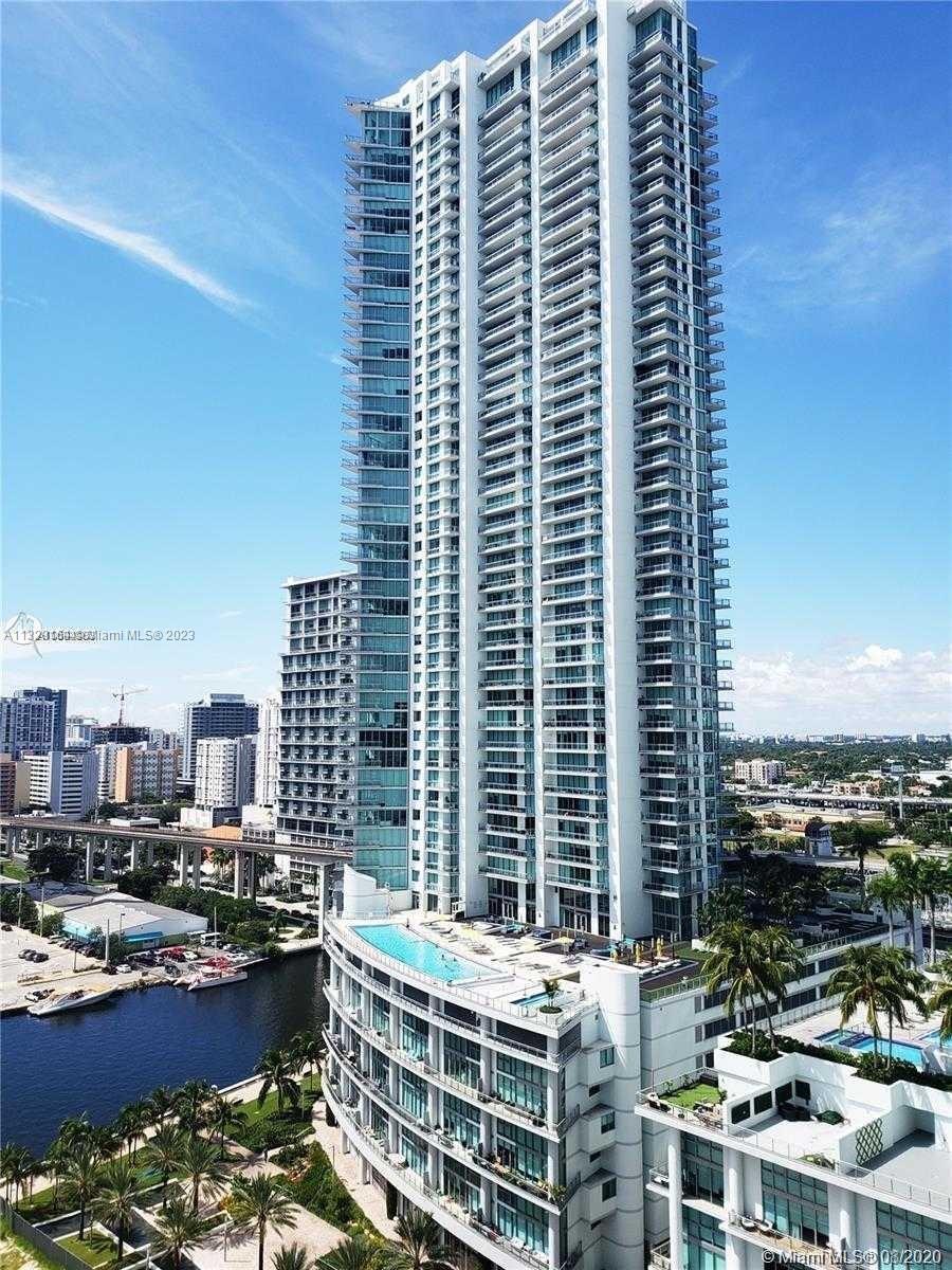 Photo of 92 SW 3rd St #4710 in Miami, FL