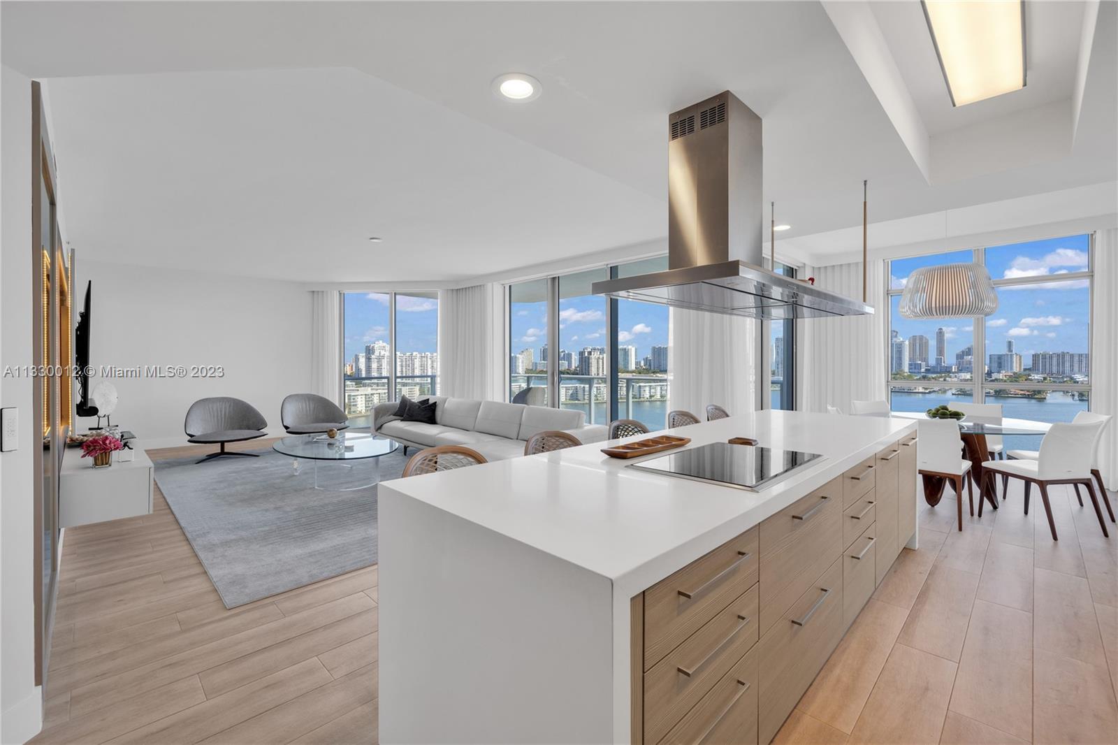 Photo of 17301 Biscayne Blvd #1510 in North Miami Beach, FL