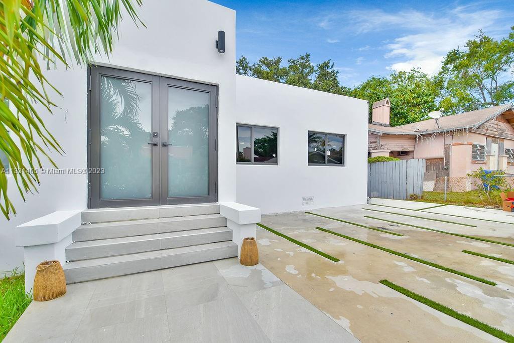 Photo of 85 NW 47th St #1 in Miami, FL