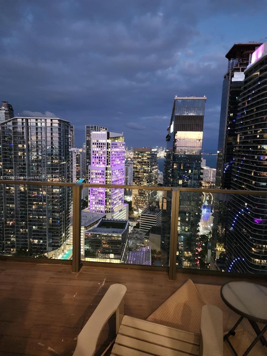 Photo of 88 SW 7th St #4005 in Miami, FL