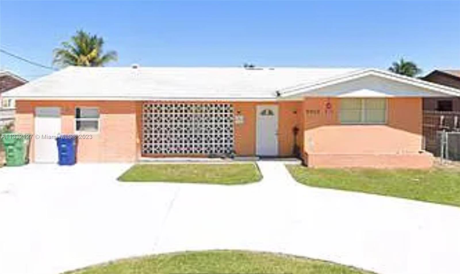 Photo of 6653 Ficus Dr in Miramar, FL
