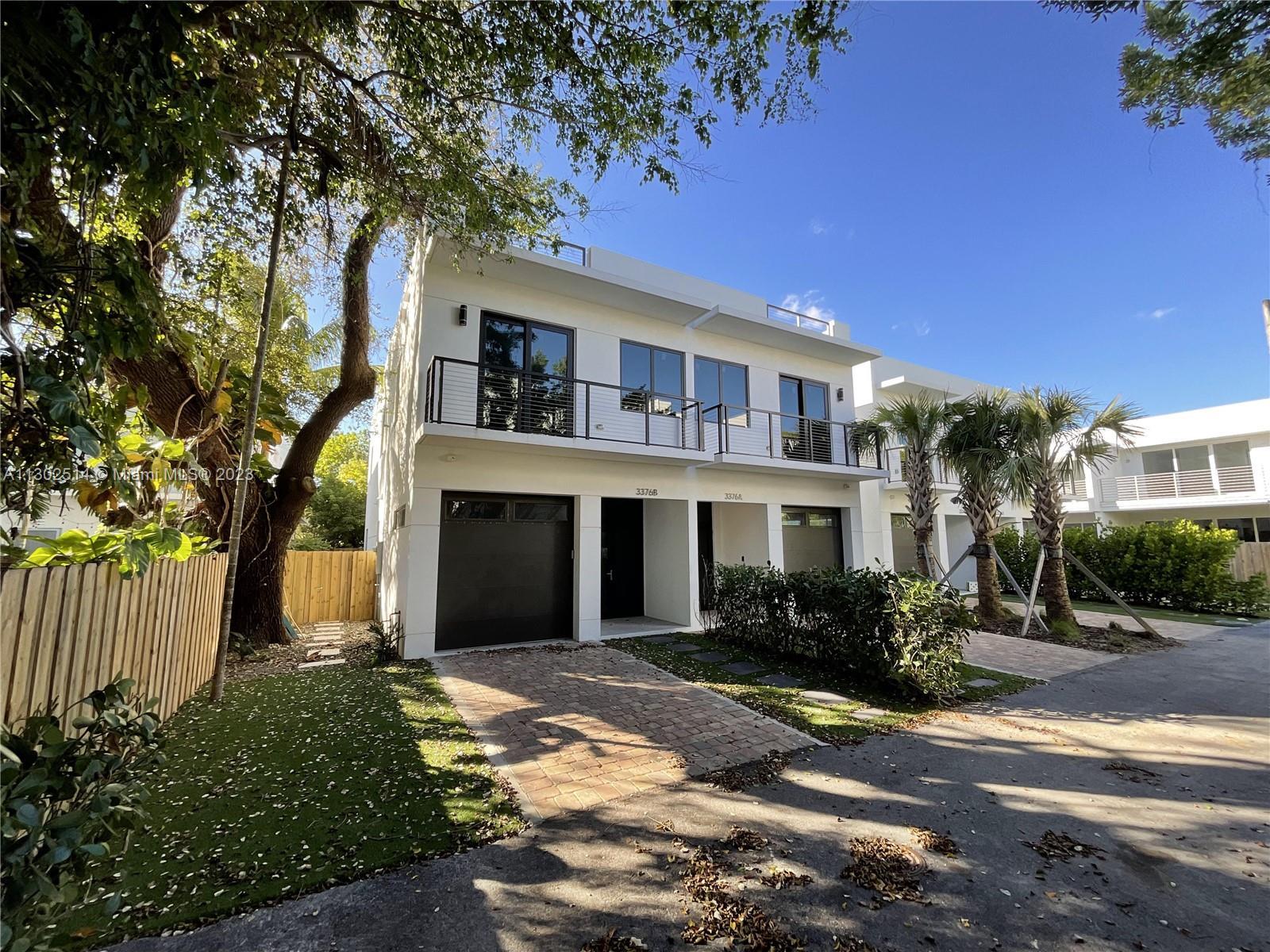 Photo of 3376 Perry Frow Dr #B in Miami, FL