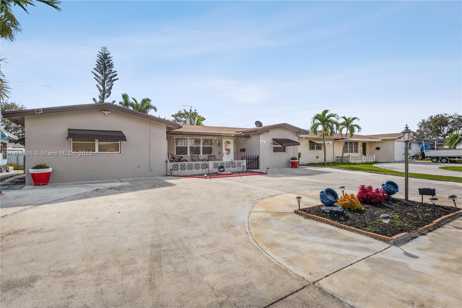 Photo of 8460 NW 15th St in Pembroke Pines, FL