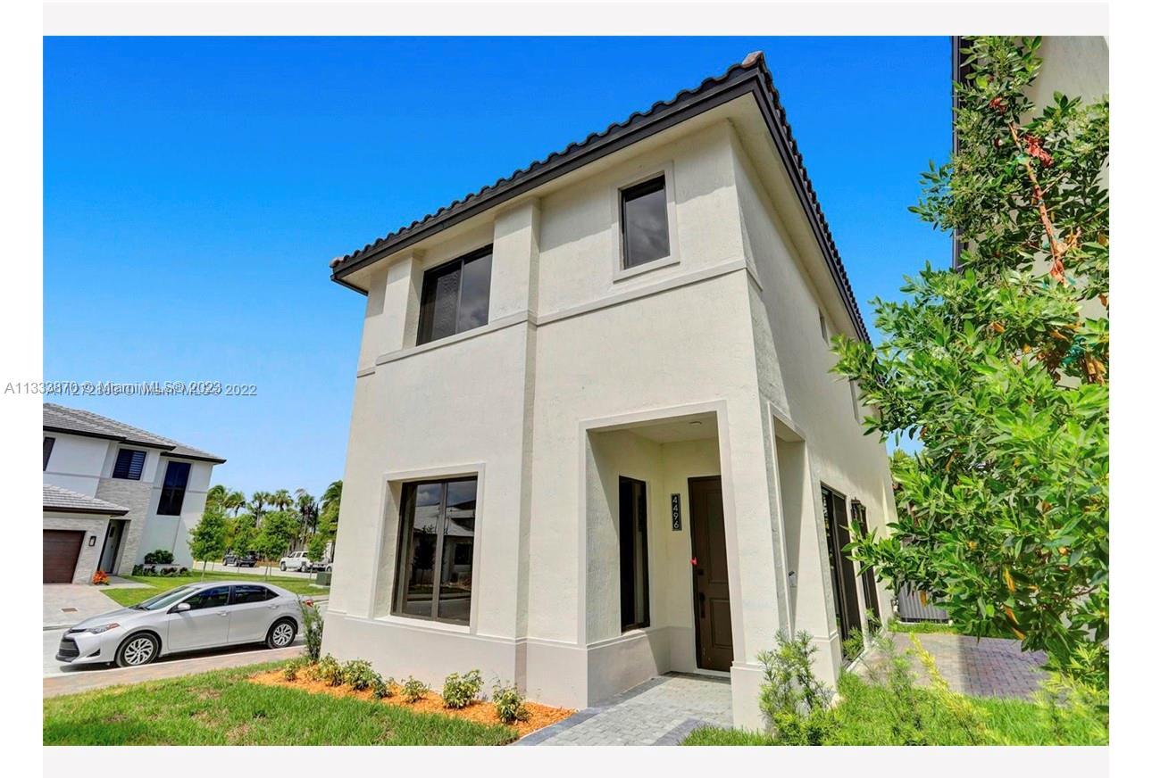 Photo of 4496 NW 80th Ave in Doral, FL