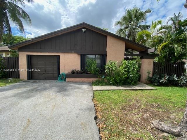 Photo of 13036 SW 108th St Cir in Miami, FL