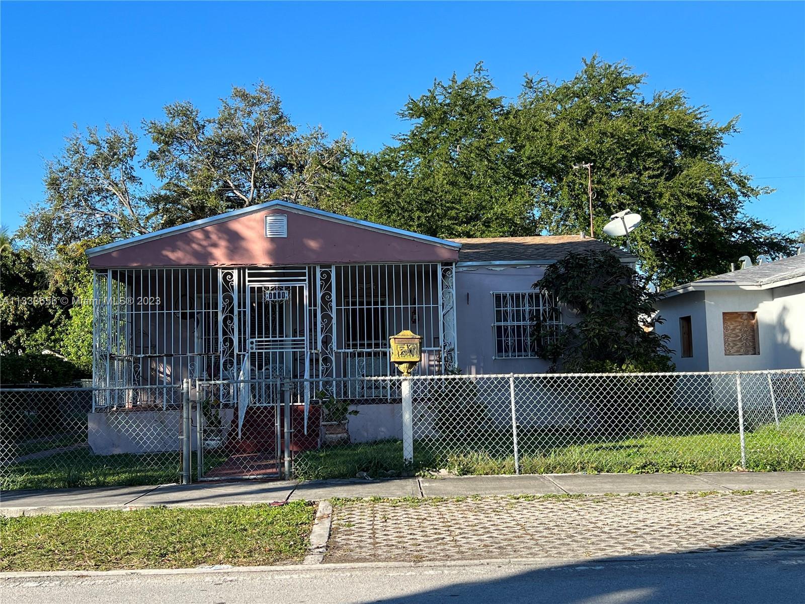 Photo of 1041 NW 38th St in Miami, FL